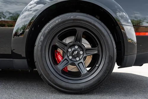 Vista 6 de iJDMTOY Juego de 4 piezas 63 mm 2.5 pulgadas plateado/ Coberturas de centro de llanta con diseño de rayado para reemplazo