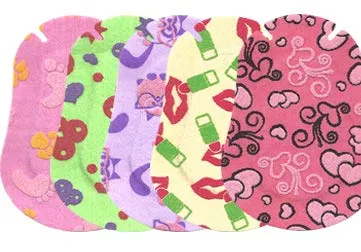 Vista 2 de Ortopad® Parches adhesivos para ojos, paquete de corazones rosados, 50/bx