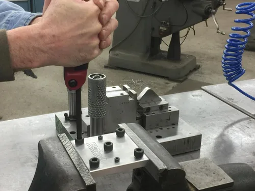 Vista 4 de EKLIND 25171 Llave hexagonal plegable Ergo-Fold Allen - Juego de 7 piezas Métricas MM tamaños 1.5-6