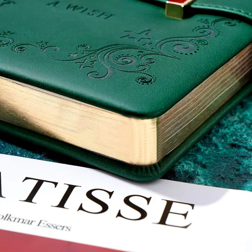 Vista 6 de Cuaderno de viaje con cierre en forma de corazón con llave, diario personal de piel sintética para niñas y niños, 5.3 x 7 pulgadas de Lock Diary