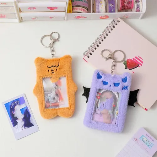 Tooe 3 pulgadas Kpop Photocard Holder Llavero Y2K Kawaii Coreano Tarjetero Felpa Diablo Funda Linda Estética Foto Manga, Púrpura