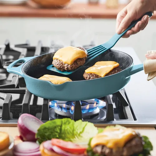 Vista 7 de Rachael Ray NITRO - Sartén de hierro fundido con mango auxiliar y boquillas de vertido, 12 pulgadas, color rojo