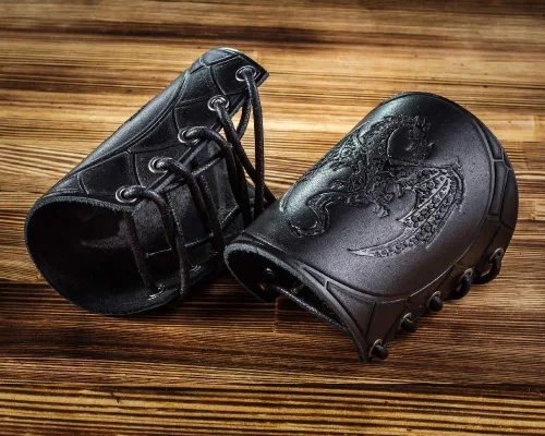Vista 3 de Stahlgilde Hand-Made in Ukraine Full Grain Leather Wrist Cuffs Bracers - LARP Gauntlet - Wristbands - LARP Accessories Viking Cosplay Armor Bracelet
