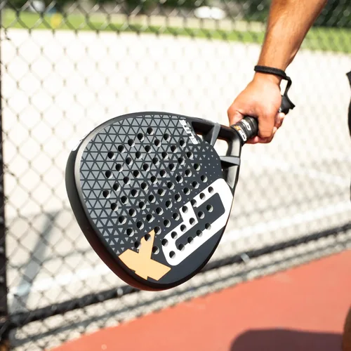 Vista 3 de CPX Padel Paddle - Superficie de carbono de nivel profesional para potencia y control - Diseño ligero y equilibrado para juegos competitivos