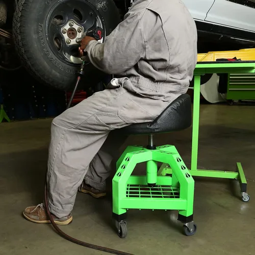 Vista 7 de OEMTOOLS 24907 Taburete mecánico de 360 grados, taburete de garaje ajustable en altura sobre ruedas, taburete mecánico de capacidad de 300 libras