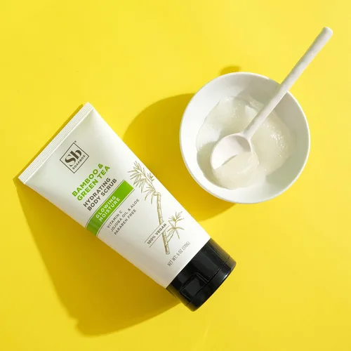 Vista 3 de Soapbox Exfoliante corporal suave, bambú y té verde, 6 onzas. Exfoliante corporal hidratante para una piel visiblemente más suave con aceite