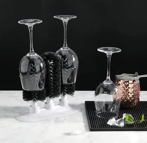 Vista 4 de New Star Foodservice - Lavadora de vasos con tres cepillos, base con ventosa (54484)