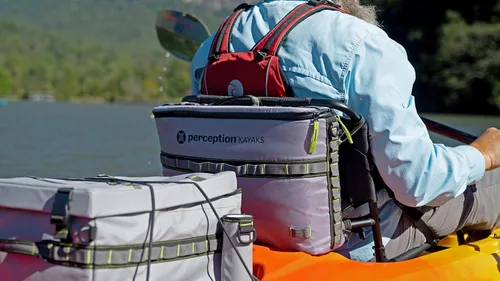 Vista 4 de Perception Splash - Enfriador de respaldo para kayaks con asientos estilo silla de césped