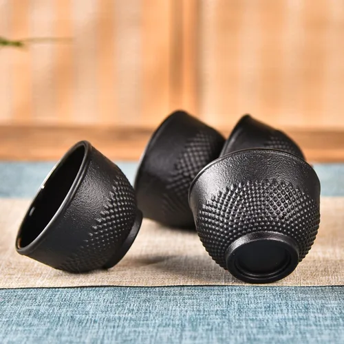 Vista 4 de Tetera japonesa de hierro fundido Sungmor - Tetera tradicional Tetsubin con infusor de acero inoxidable, tetera de hojas sueltas que retiene