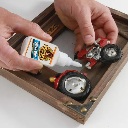 Vista 6 de Gorilla Super Glue, pegamento transparente, 20 gramos (paquete de 1) - Todo propósito y configuración rápida para proyectos y reparaciones