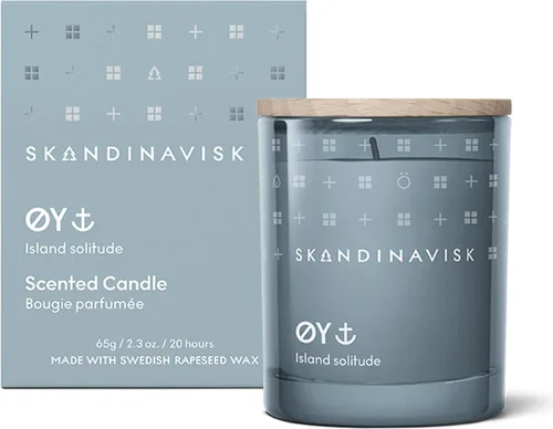 Vista 14 de Skandinavisk HAV - Vela perfumada 'Sea' Mini. Notas de fragancia: Spray de sal y algas marinas, espino y rosa de playa. 2.3 oz.