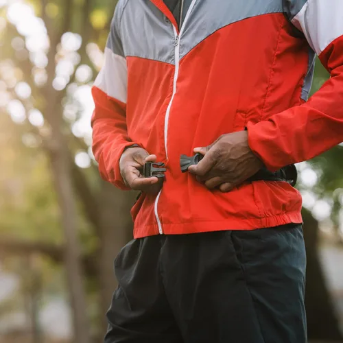 Vista 6 de SABRE Frontiersman Bear - Funda de spray para recipientes de 7.9 y 9.2 onzas, pecho de nailon, cinturón, cintura y opciones 3 en 1 disponibles