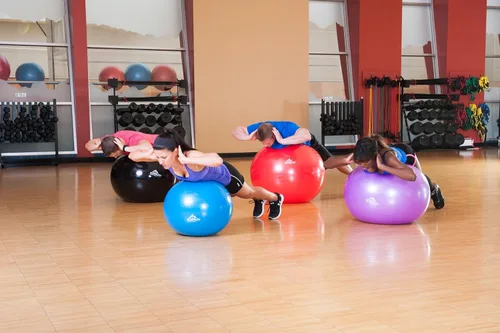 Vista 5 de Black Mountain Products Bola de yoga de estabilidad para ejercicio, bomba de pie, tapón de bola, extractor de enchufe, capacidad de peso estática