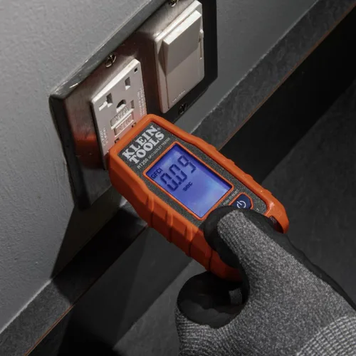 Vista 11 de Klein Tools Probador de voltaje sin contacto RT250KIT y probador de receptáculo GFCI con LCD y linterna, kit de prueba eléctrica de voltaje