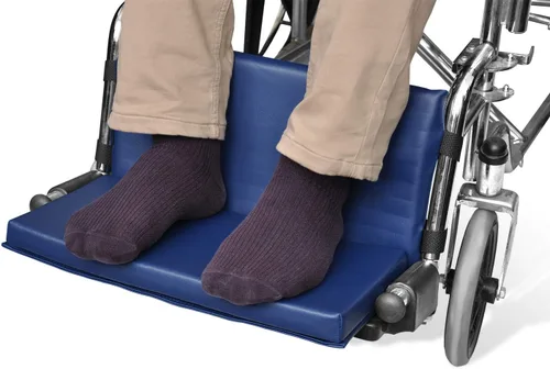 Vista 7 de NYOrtho Extensor de reposapiés para silla de ruedas, protector de cojín de piernas, se asegura fácilmente con correa de liberación rápida, anchos