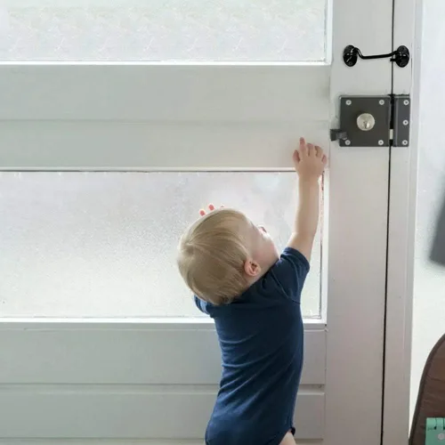 Vista 4 de 2 ganchos de privacidad negros de 8 pulgadas y pestillo de ojo de bloqueo fácil para puerta de granero, puerta, ventana