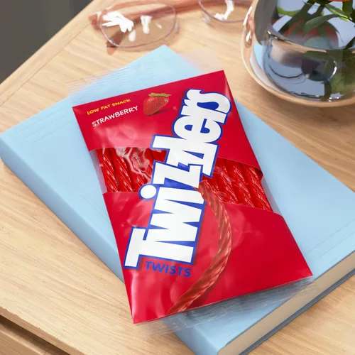 Vista 6 de TWIZZLERS Twists - Bolsa de caramelo masticable con sabor a fresa, 7 onzas