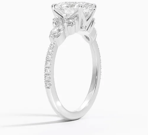 Vista 3 de Anillo de compromiso de diamante de cuatro puntas de corte ovalado blanco de 1.06 quilates con certificación IGI con marquesa lateral y diamantes
