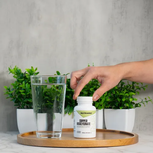 Vista 3 de NutraBio Suplemento de bisglicinato de cobre quelado (3 mg), apoyo inmunológico - Suplemento de cobre - 90 cápsulas