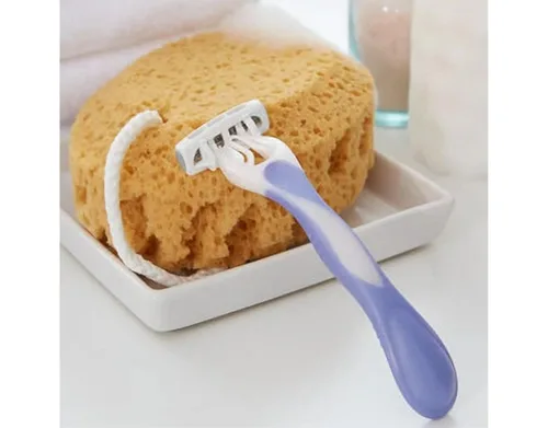 Vista 5 de Schick Quattro - Desechable piel sensible para mujer, 3 unidades (paquete de 1)