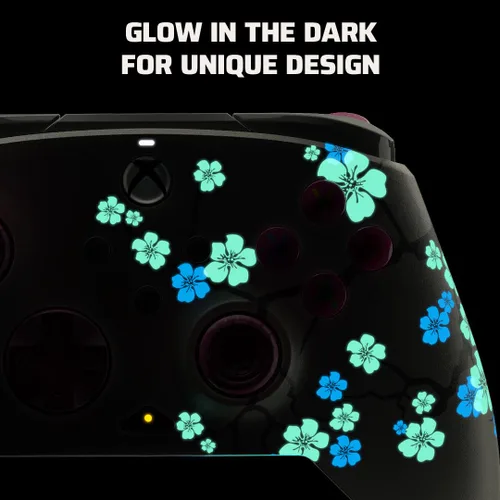 Vista 2 de PDP REMATCH GLOW Advanced Wired Controller Cherry Blossom For Xbox Series XS, Xbox One, & Windows 1011 PC