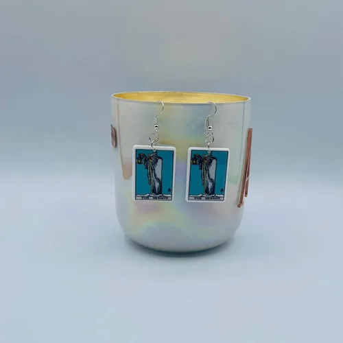 Vista 3 de Joyas de tarot para mujer, aretes de tarot de jinete Waite, aretes del zodiaco - Peligros de tarjetas de tarot para mujer - Regalos de tarot