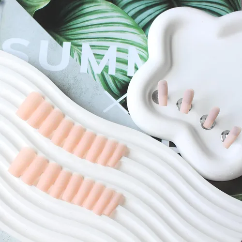 Vista 60 de Uñas postizas a presión negras de longitud media y forma cuadrada, Xcreando uñas postizas acrílicas estilo ataúd de longitud media, uñas adhesivas