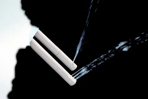 Vista 3 de American Standard 8012A70GRC-415 INAX Heated Shower Toilet Bidet Seat with Remote Control + Dual Nozzle, White