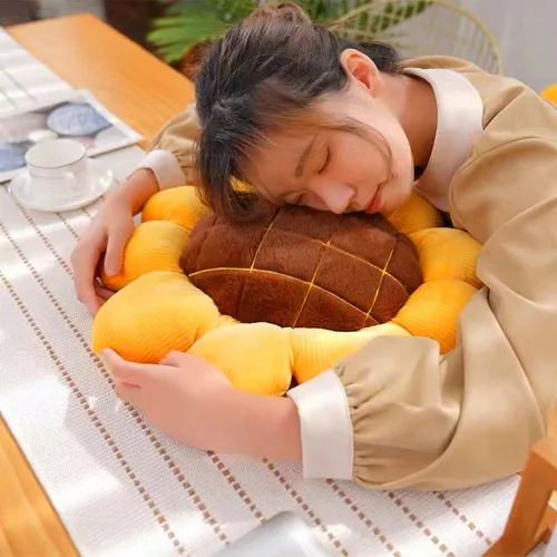Vista 4 de LEVINIS Cojines de silla con forma de girasol amarillo, almohadas decorativas grandes de terciopelo suave, cojín reversible para cama, automóvil