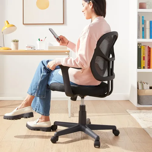 Vista 2 de Yaxa Basics Silla de escritorio de oficina de malla transpirable con apoyabrazos, soporte lumbar, giro de 360 grados, altura ajustable, color negro