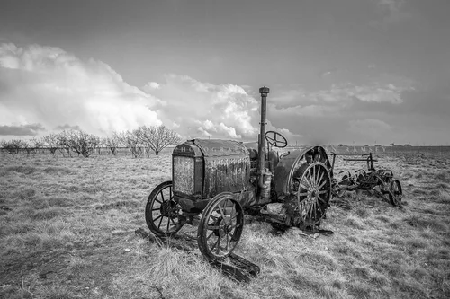 Country Photography Print (Not Framed) Black and White Picture of Classic McCormick-Deering Tractor on Stormy Day in Texas Farm Wall Art Rustic