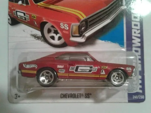 Vista 2 de Hot Wheels Detalle fundido a troquel Chevy Chevelle SS 396 - 2nd Gen Red Racing Chevrolet SS 5 Radios Escala 1/64