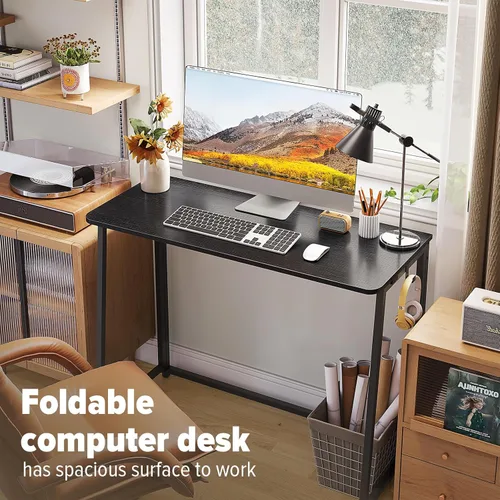 Vista 120 de WOHOMO Escritorio plegable de mármol sintético blanco, escritorio pequeño de 31.5 pulgadas para espacios pequeños con patas doradas, escritorio