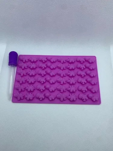 Vista 6 de Moldes de silicona para gomitas con 3 cuentagotas – Moldes de chocolate antiadherentes sin BPA incluyendo mini molde de dinosaurio, paquete de 3