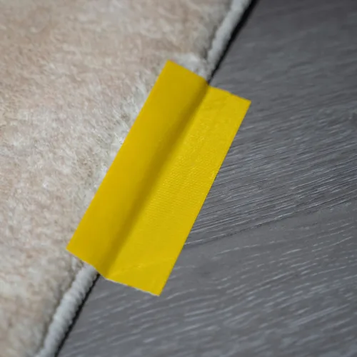 Vista 5 de Reniteco Cinta adhesiva amarilla - 3 pulgadas x 45 yardas, cinta adhesiva resistente, impermeable, resistente, sin residuos, bloqueo UV, paquete de 1