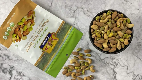 Vista 3 de Setton Farms Bolsa de mezcla de nueces de pistacho con almendras, pistachos y anacardos, bolsa resellable de 8 onzas