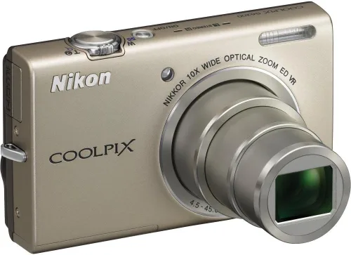 Vista 2 de Nikon COOLPIX S6200 Cámara digital de 16 MP con lente de vidrio NIKKOR ED de zoom óptico 10x y video HD 720p (Plata)
