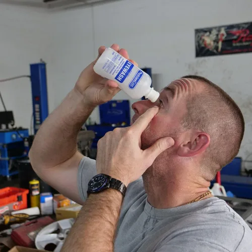 Vista 6 de PhysiciansCare Solución de lavado de ojos, solución tamponada isotónica estéril para enjuagar e irrigar los ojos, botella de 8 onzas