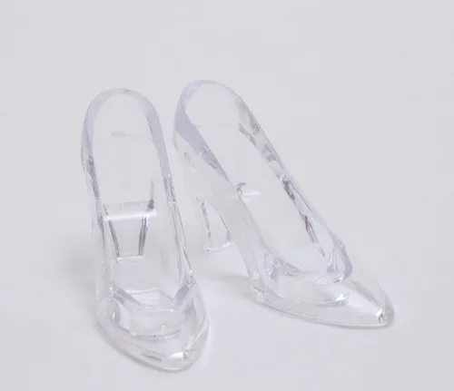 Vista 5 de Darice Victoria Lynn Zapatilla Favor Acrílico Transparente, 3.5 pulgadas, 24 Piezas