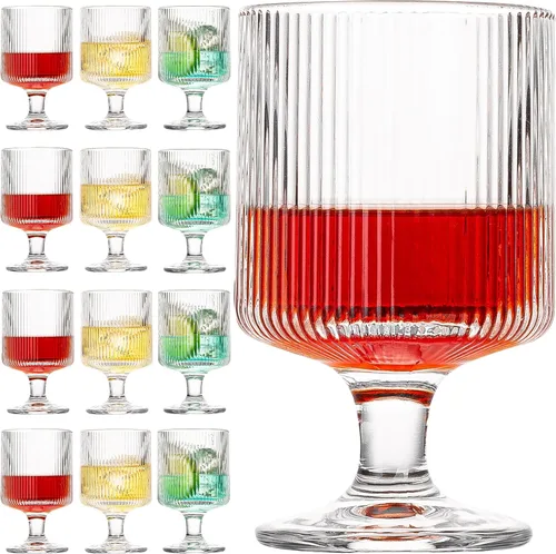 Juego de 12 copas de vino vintage, copas de agua de vidrio estilo origami de 8 onzas, copas de cóctel con tallo con patrón único en relieve, copas