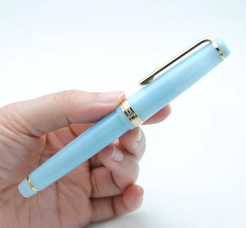 Vista 7 de JINHAO 82 - Pluma estilográfica con clip dorado (punta F 0.020 in, azul cielo transparente)