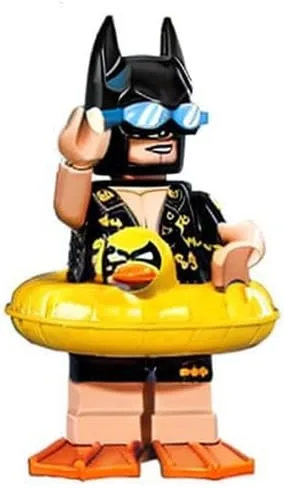 Vista 2 de LEGO La película de Batman - Minifigura de Batman de vacaciones - 71017 (empaquetada)