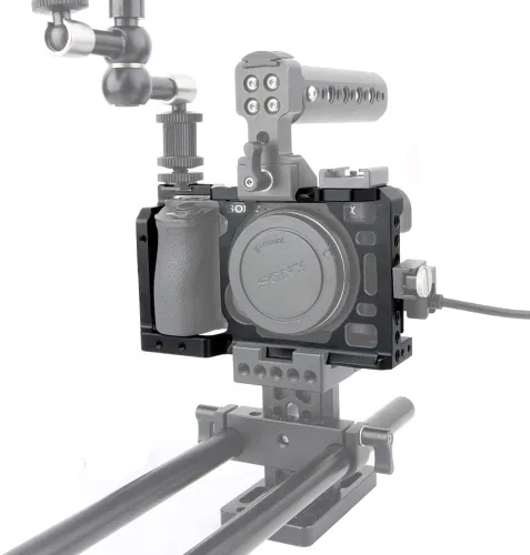 Vista 2 de NICEYRIG Jaula para cámara Sony Alpha A6400 A6500 con segundo punto de bloqueo - 082