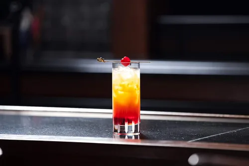 Vista 2 de Schott Zwiesel Tritan Aberdeen Collins - Juego de 6 vasos de cóctel de cristal Distil Barware Collection (6 unidades), color transparente