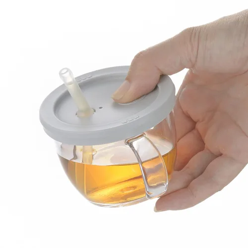 Vista 2 de Push Flow - Vaso para sorber de entrenamiento con popote de silicona y asas, 5 onzas, para bebé de 6 meses + gris claro