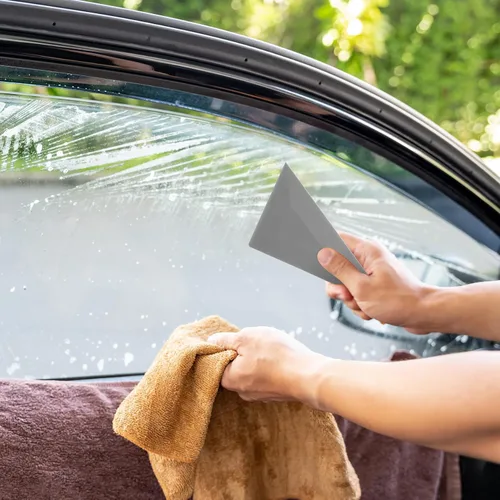 Vista 6 de 8 piezas de espátula de ventana triángulo esquina rascador de tarjetas de plástico, kit de tinte de escobilla de goma gris para envolver