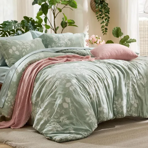 Vista 8 de Bedsure Juego de ropa de cama con edredón tamaño individual de 5 piezas, diseño floral, color verde salvia suave, con edredón, sábanas, funda