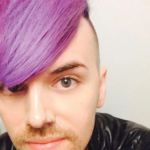 Vista 91 de Manic Panic - Crema clásica para teñir los cabellos de color naranja psicodélico y estilo atardecer. Fórmula semi-permanente.