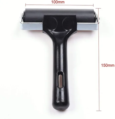 Vista 2 de Rodillo de goma de 4 pulgadas para grabado, ideal para aplicaciones de pegado también. (versión original)