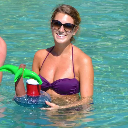 Vista 4 de GoFloats Inflatable Pool and Hot Tub Drink Holders (3 Pack) (Choose - Unicorn, Flamingo, Palm Tree and More)